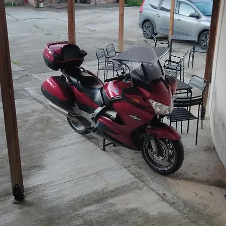 Hotel Poli 2*