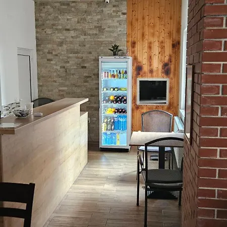 Poli Hotel 2*