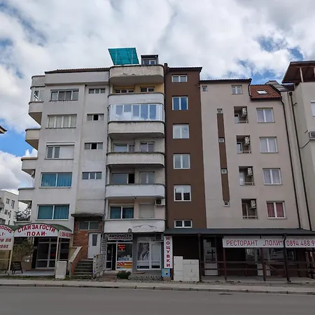 Poli Hotel 2*