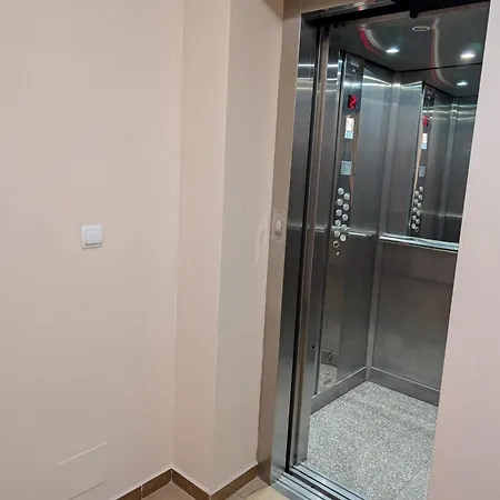 Hotel Poli 2*