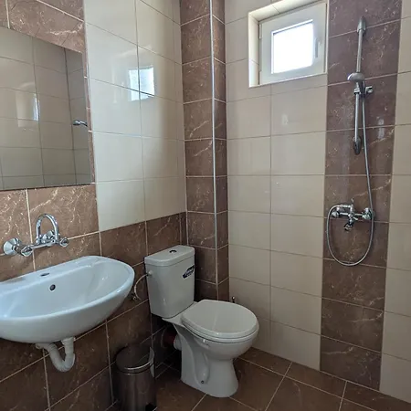 Poli Hotel 2*